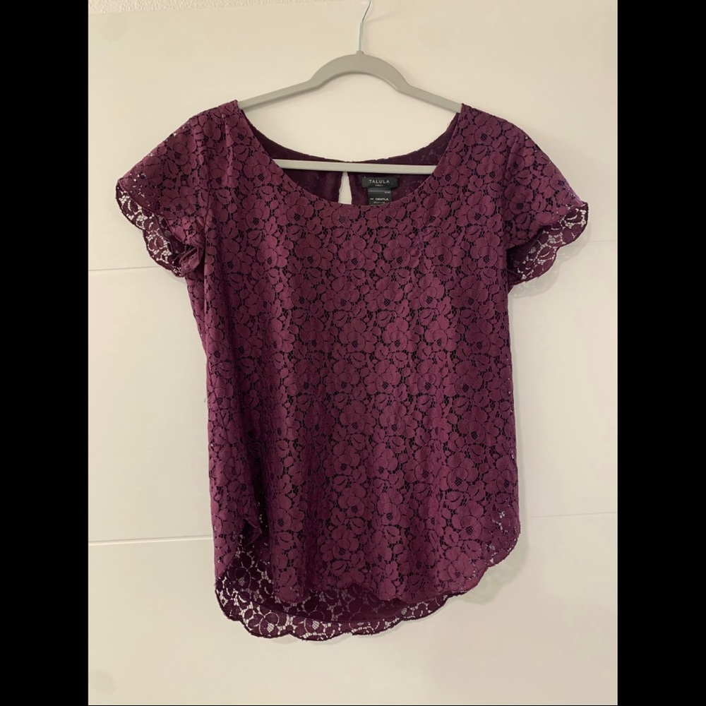 Aritzia Talula lace purple/magenta size S top